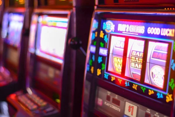Player action buttons and hand display interface